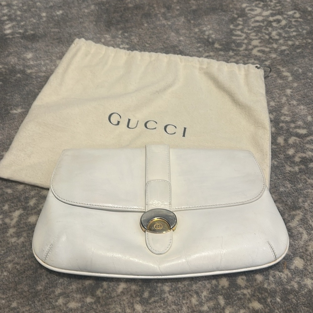 GUCCI VINTAGE WHITE CLUTCH